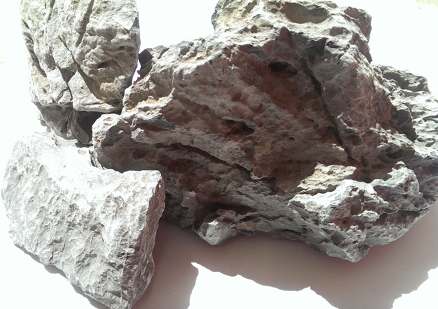 Green Dragon Rock 25 KG Bag (larger pieces)