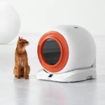 TaraPet Q-Clean Smart Cat Litter Box, White with Orange Accent, Self-Cleaning, App-Enabled, 70L Capacity, Multi-Cat Recognition, Ozone Deodorization System - Image 2