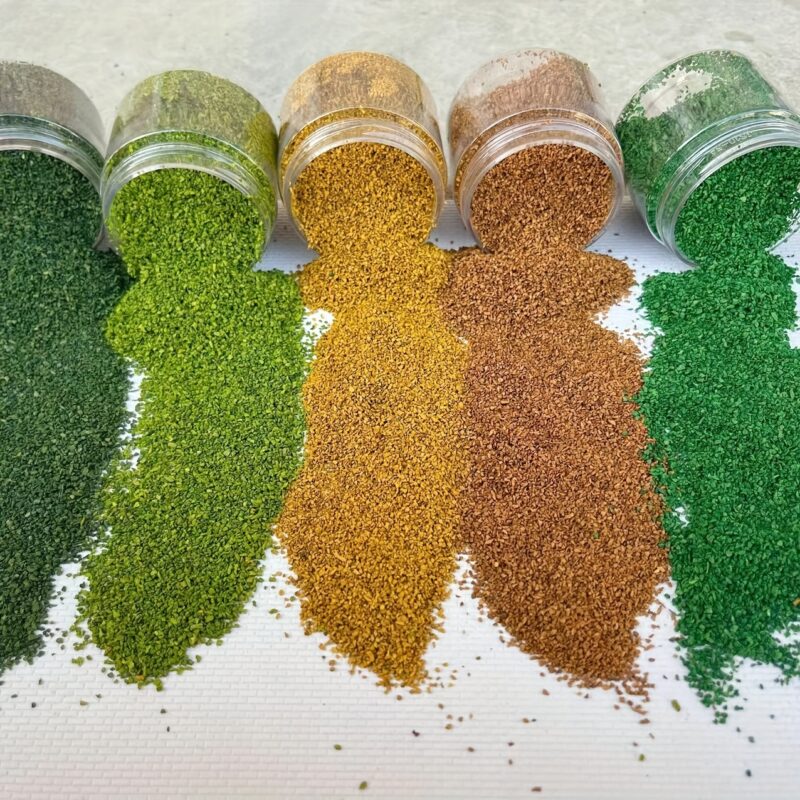 Artificial Moss / Grass Powder for Aquascaping, Terrariums & Terrain Models — 520ml (Shade No.1 / No.8)